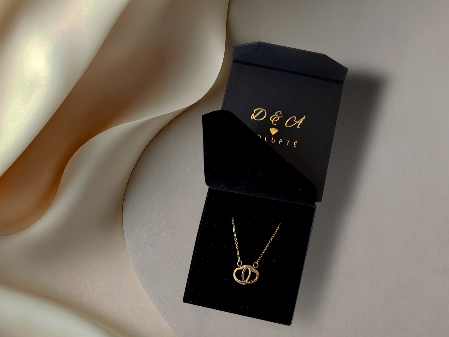 Cœurs Unis – Collier Délicat