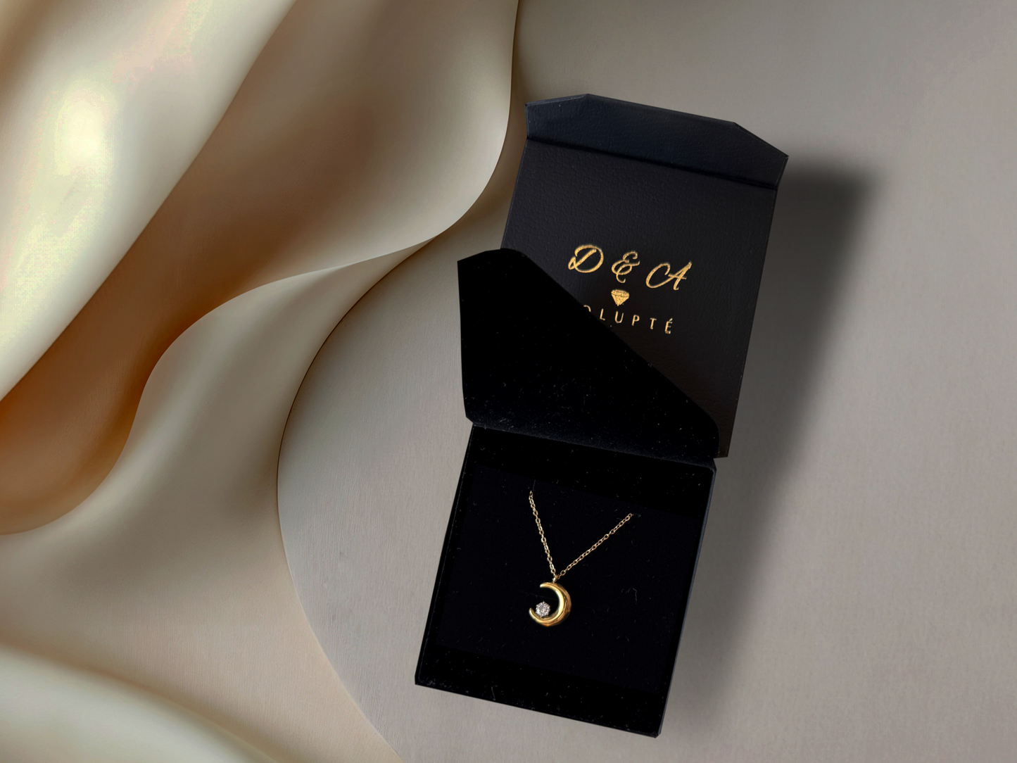Clair de Lune – Collier Élégant